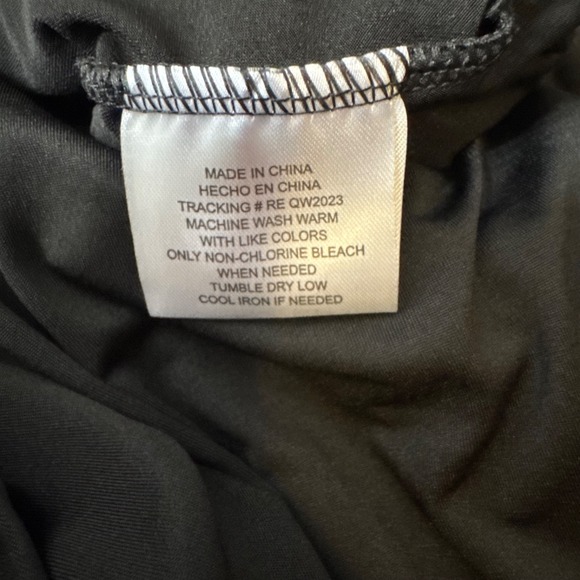 Real Essentials Long‎ Sleeve Workout Top 2X Pink & Black 2 Pack Activewear - Picture 6 of 6